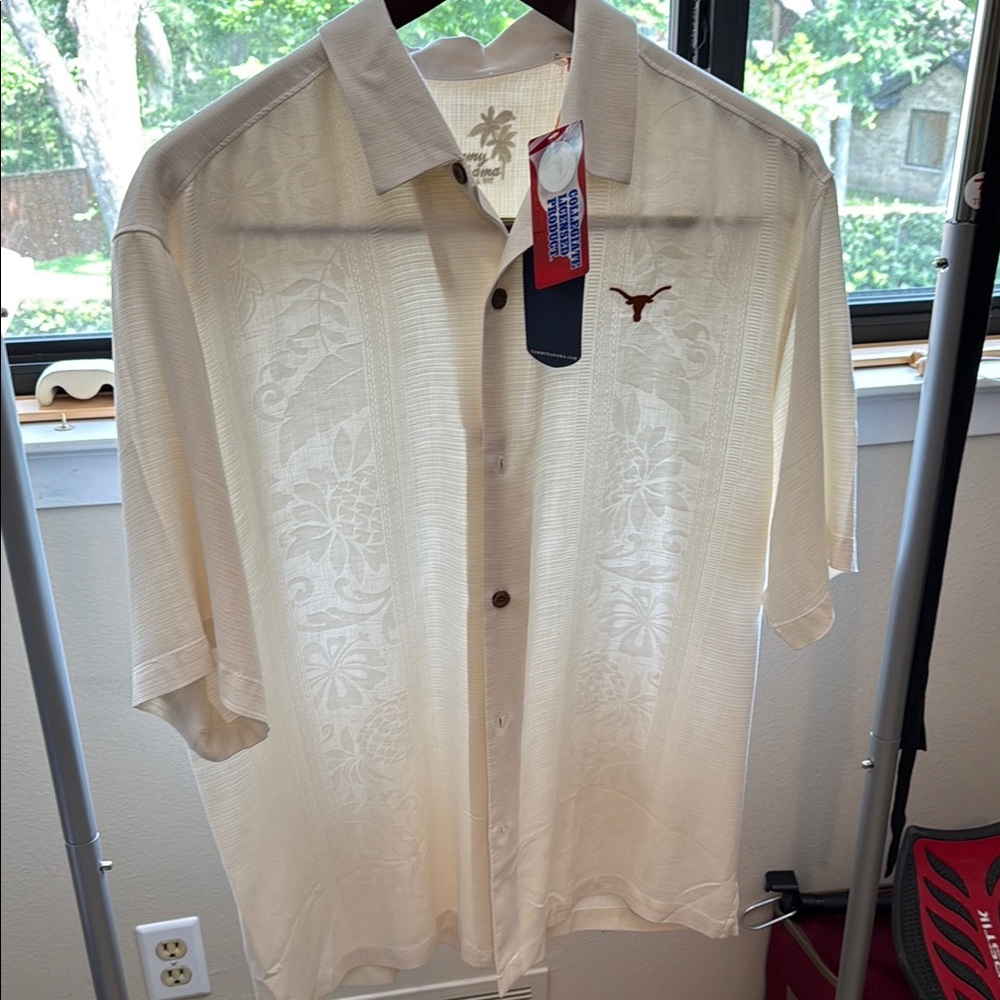 Tommy Bahama Cream Casual Button Down Shirt with Textured Fabric